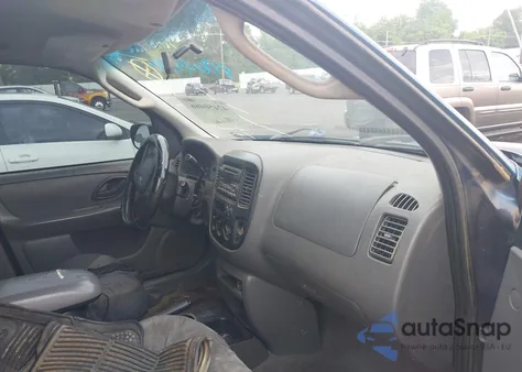 2003 Ford Escape Xls from USA, damaged, VIN 1FMYU021X3KA51622